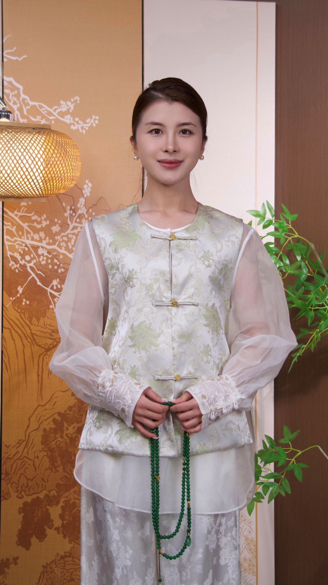 古月茗里【碧影扶疏】新中式宋锦金色盘扣圆领马甲