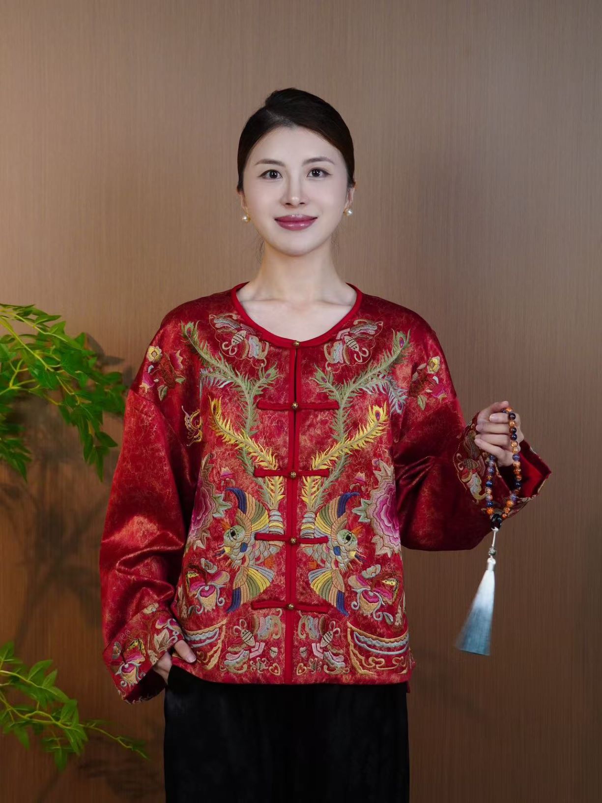 古月茗里【凤凰图】新中式醋酸重工定位刺绣红色盘扣圆领棉服外套