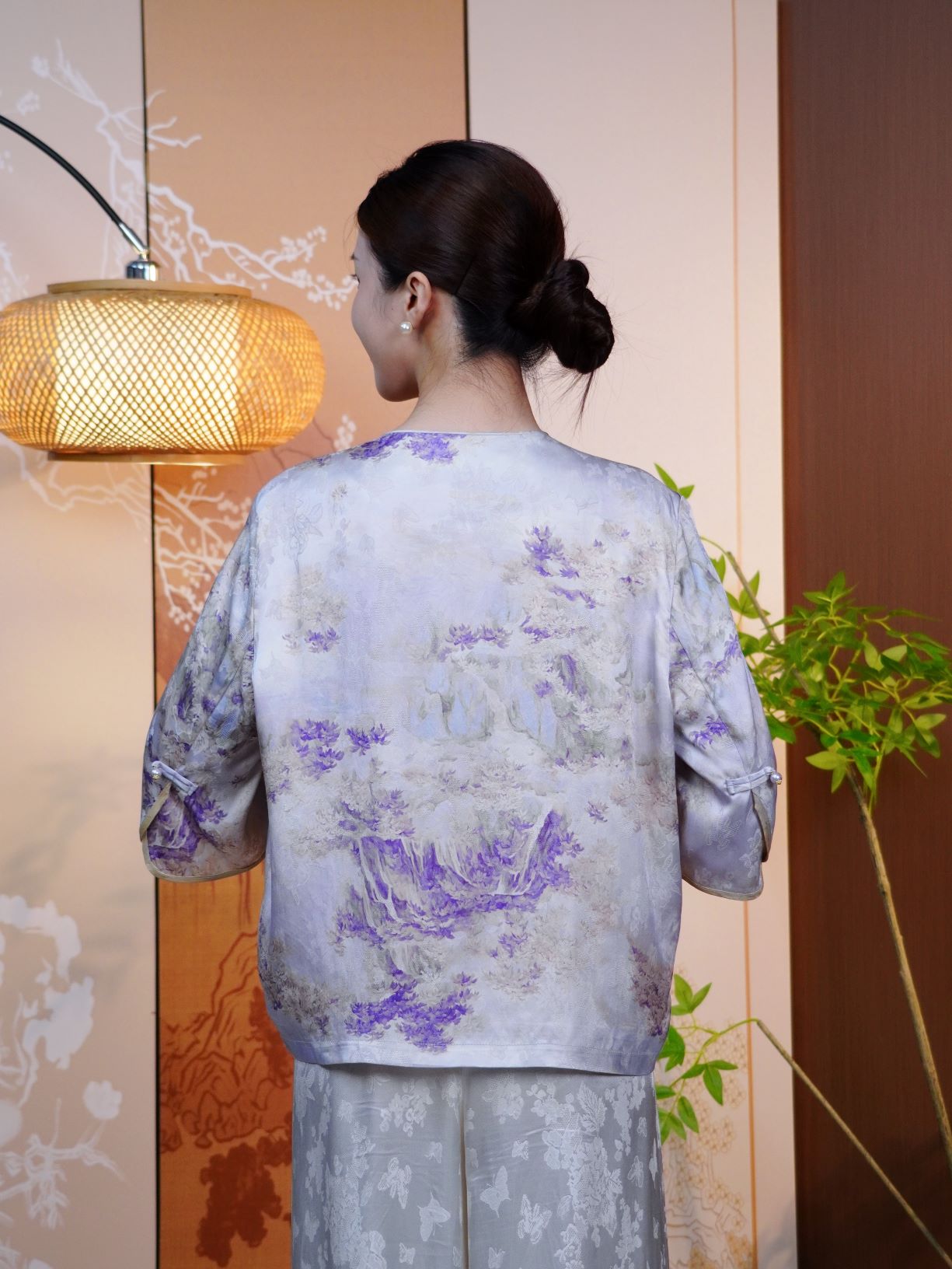 古月茗里【活色生香】新中式紫色山水印花手工流苏盘扣金色福扣圆领七分袖上衣