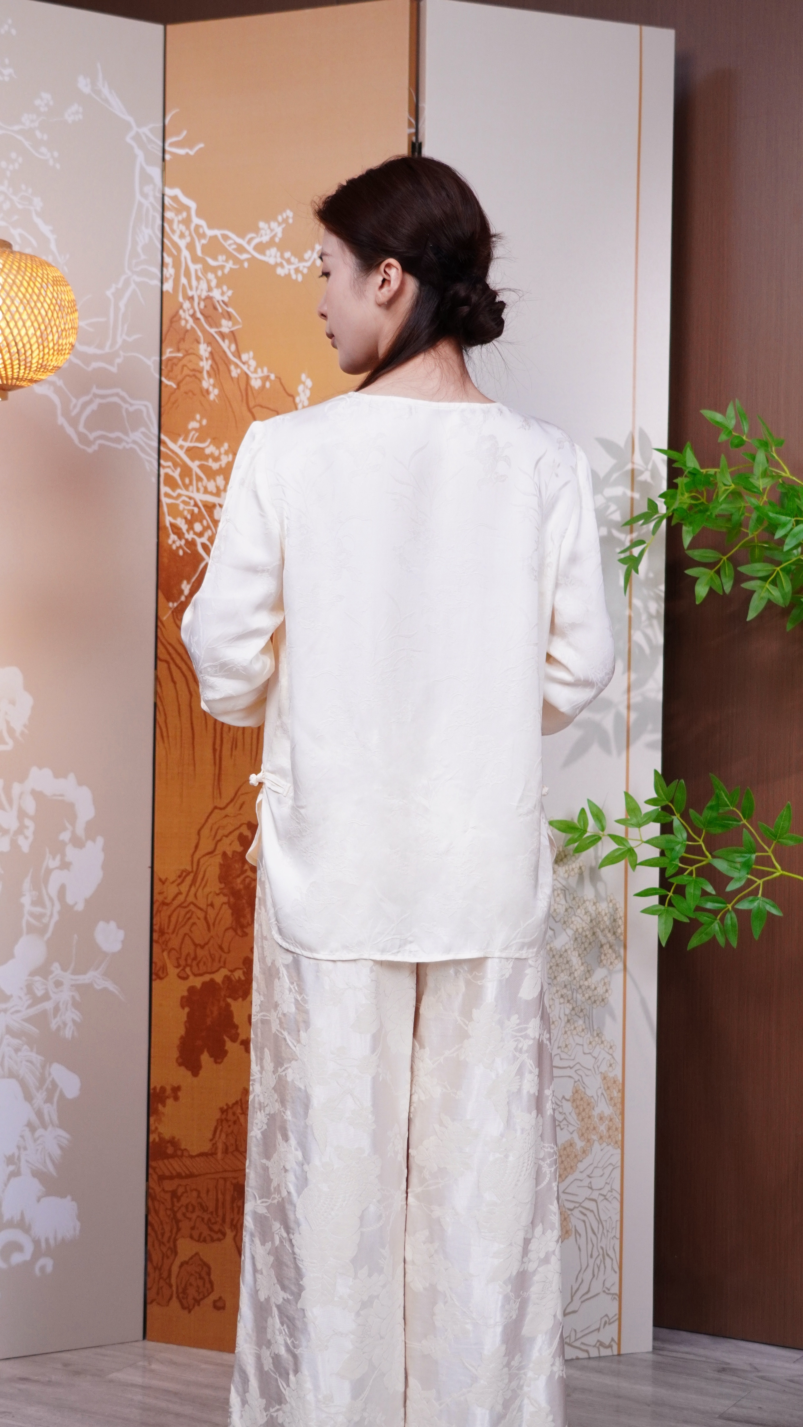 古月茗里【福禄绵绵】新中式高雅福禄扣提花圆领白色上衣