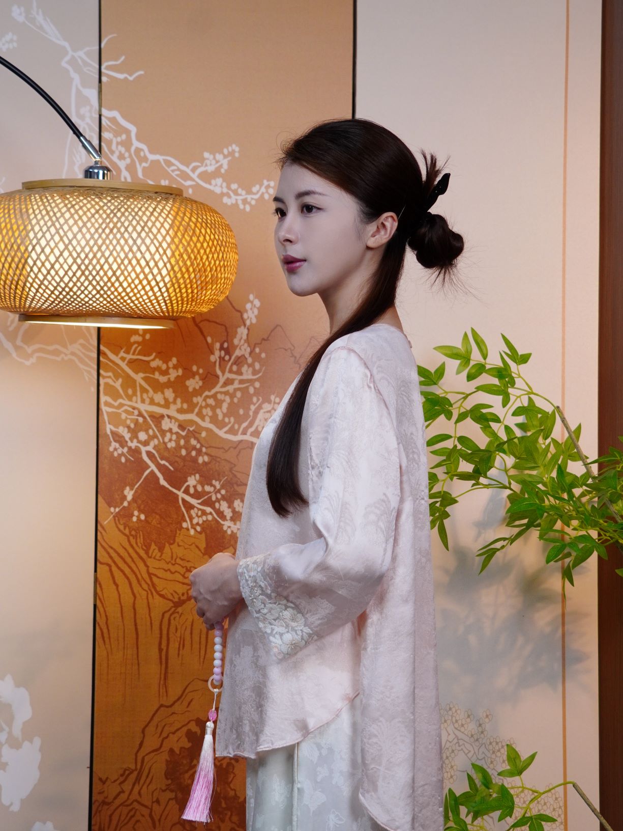 古月茗里【粉妆玉砌】新中式圆领粉色暗纹提花珍珠点缀七分袖刺绣拼袖春夏薄款上衣