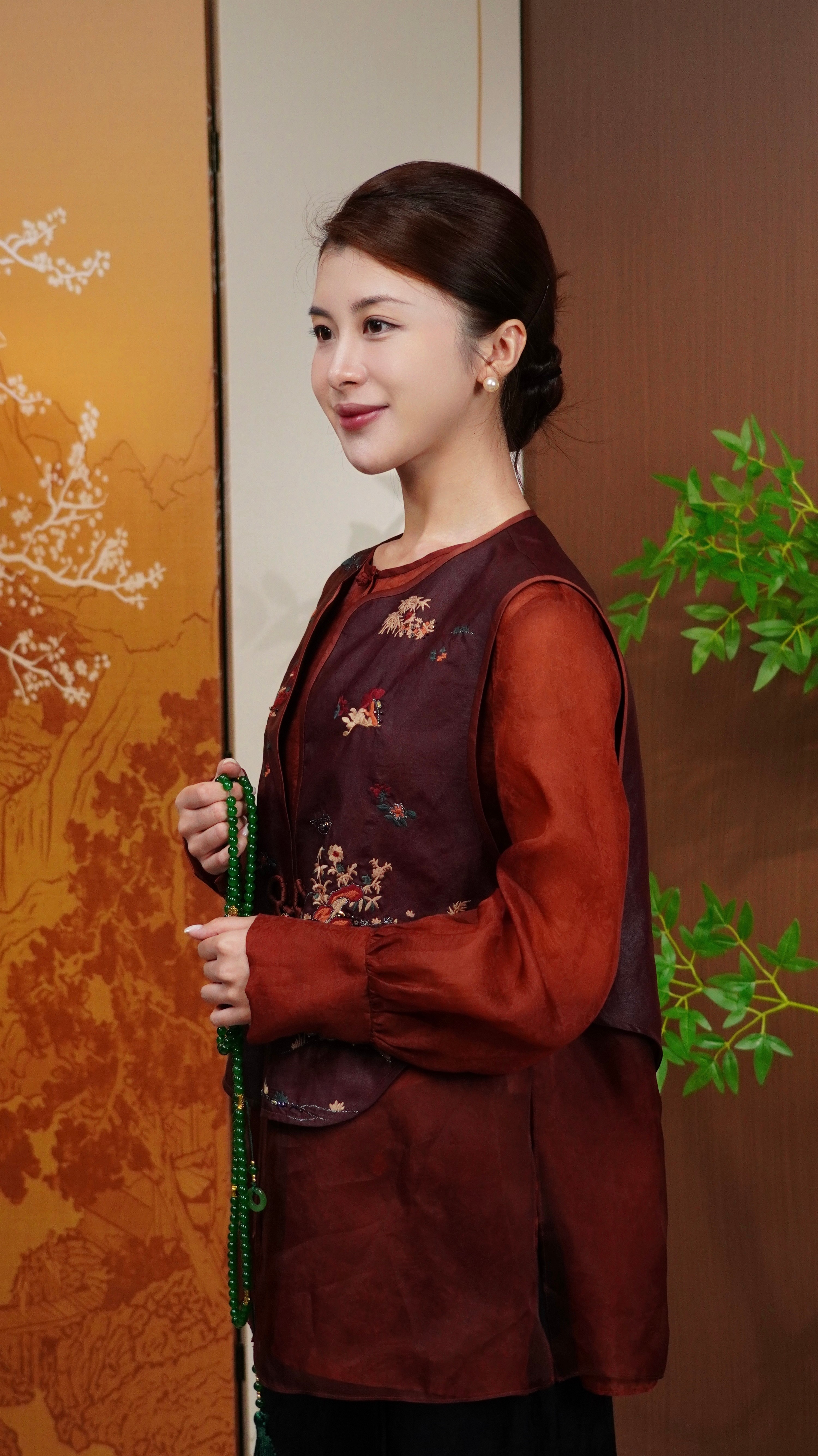 古月茗里【赤纱衔珠】新中式圆领桑蚕丝香云纱拼纱流苏盘扣马甲上衣