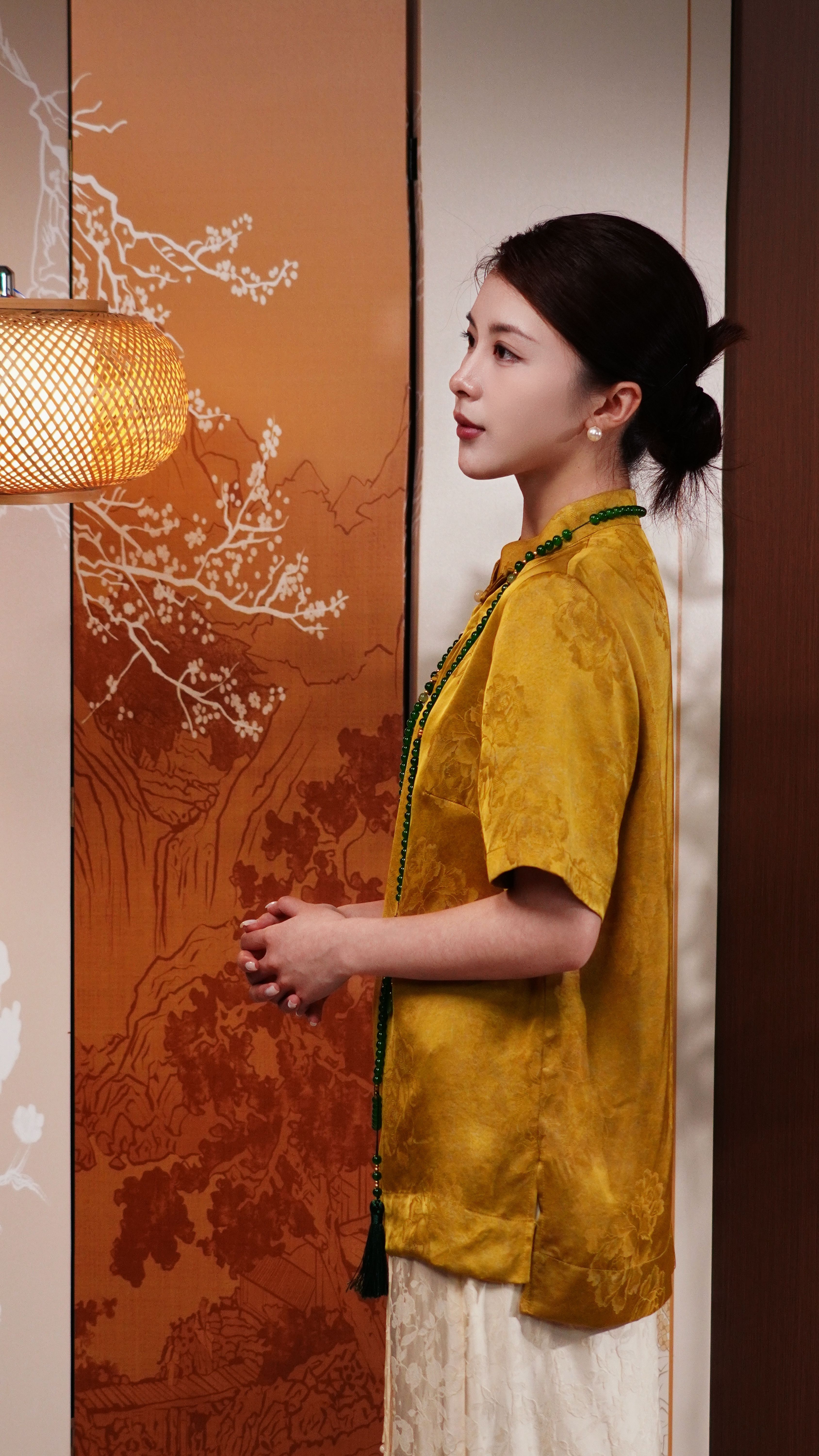 古月茗里【金猊焕彩】新中式复古金色立领斜襟盘扣春夏款短袖上衣