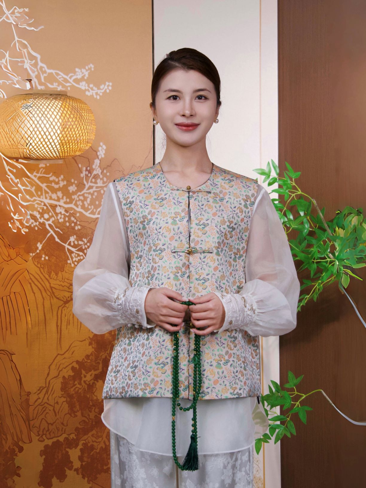 古月茗里【繁花缀锦】新中式宋锦花团锦簇提花金色盘扣圆领马甲