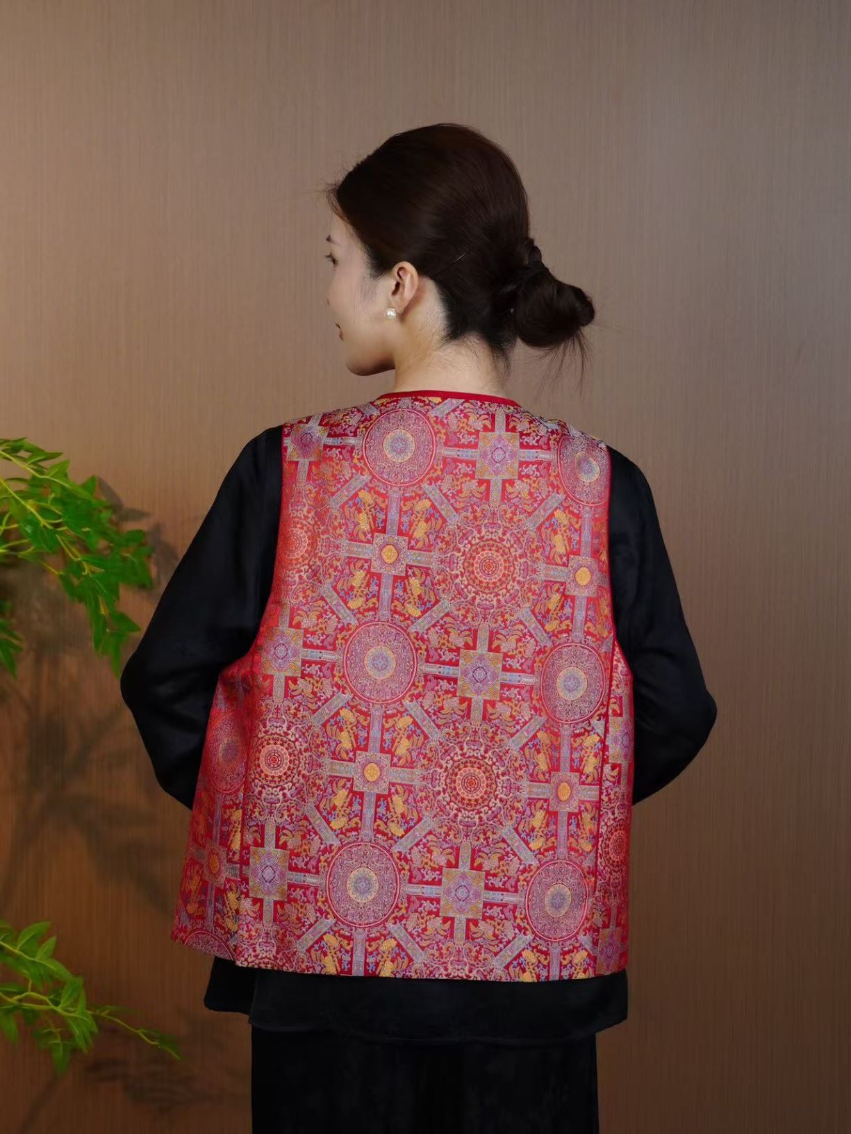 古月茗里【朱华承裳】新中式红色复古感撞色金线盘扣圆领马甲