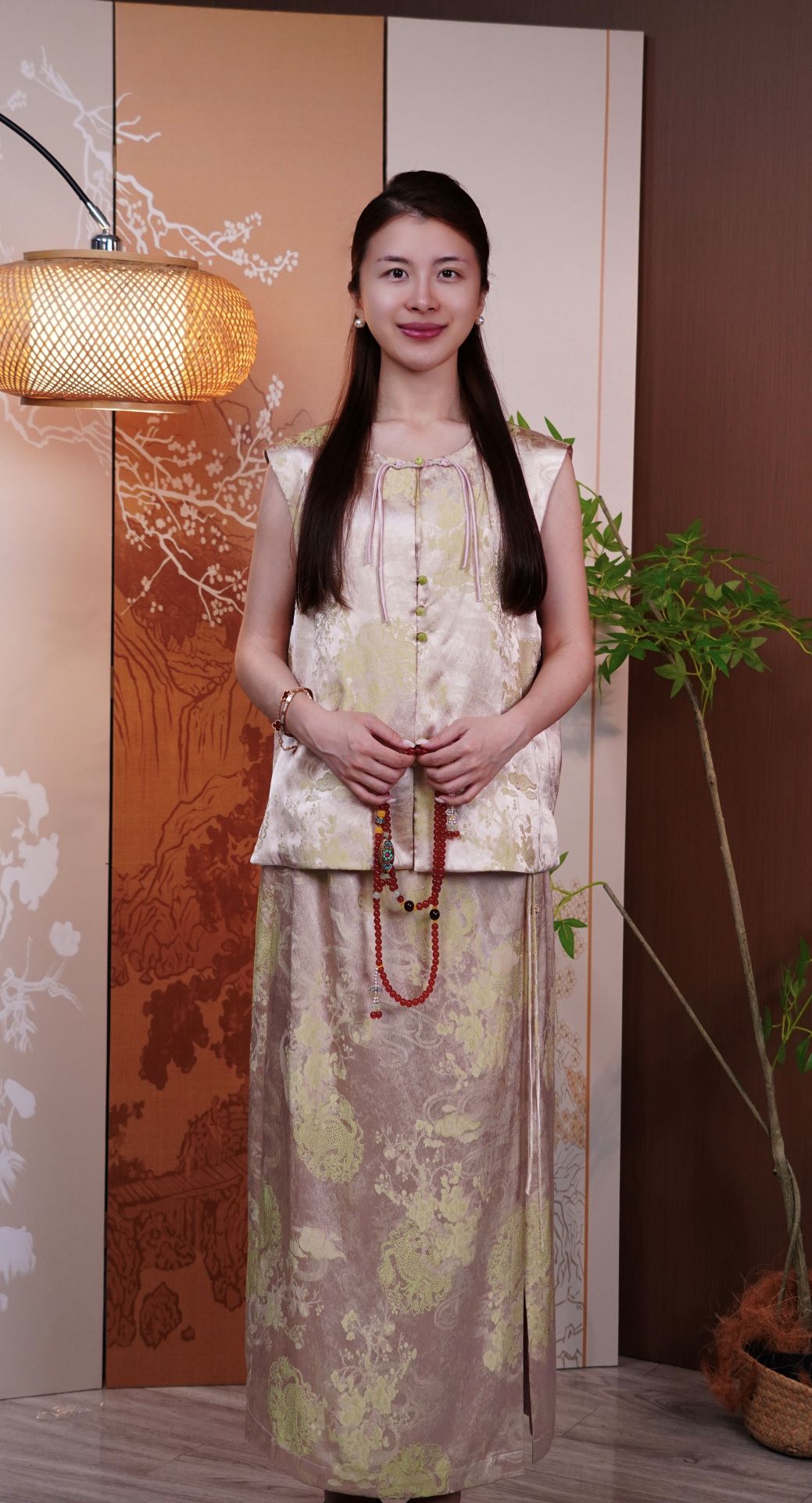 古月茗里【梨粉融春】新中式珠光粉印花圆领无袖背心马甲+流苏侧开叉半裙套装