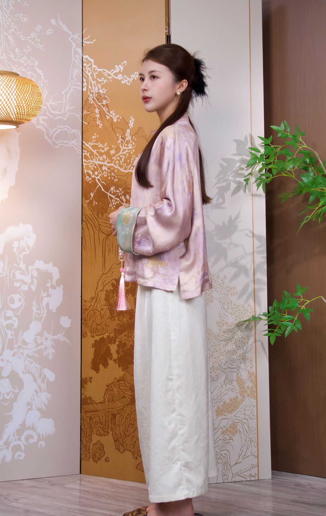 古月茗里【粉芝承露】新中式粉色梦幻印花金色纽扣落肩立领绿色拼袖外套