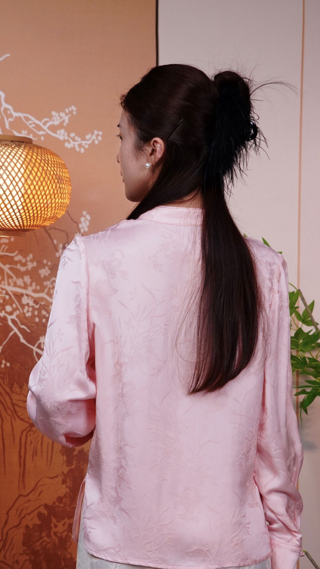 古月茗里【出水芙蓉】新中式暗纹提花玉翠流苏盘扣立领粉色春夏款上衣