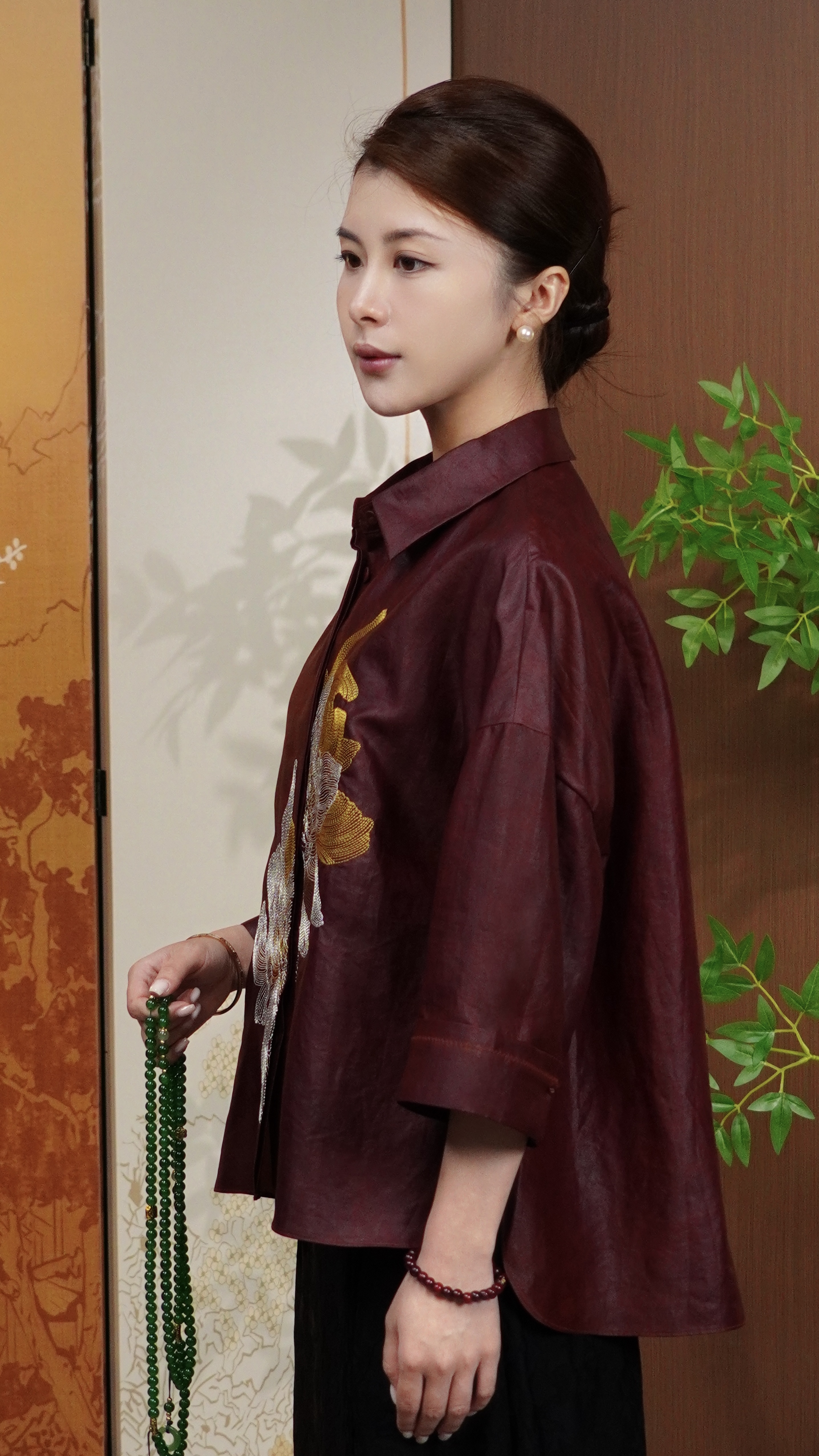 古月茗里【赤云裁纱】新中式香云纱小翻领七分袖绣花上衣