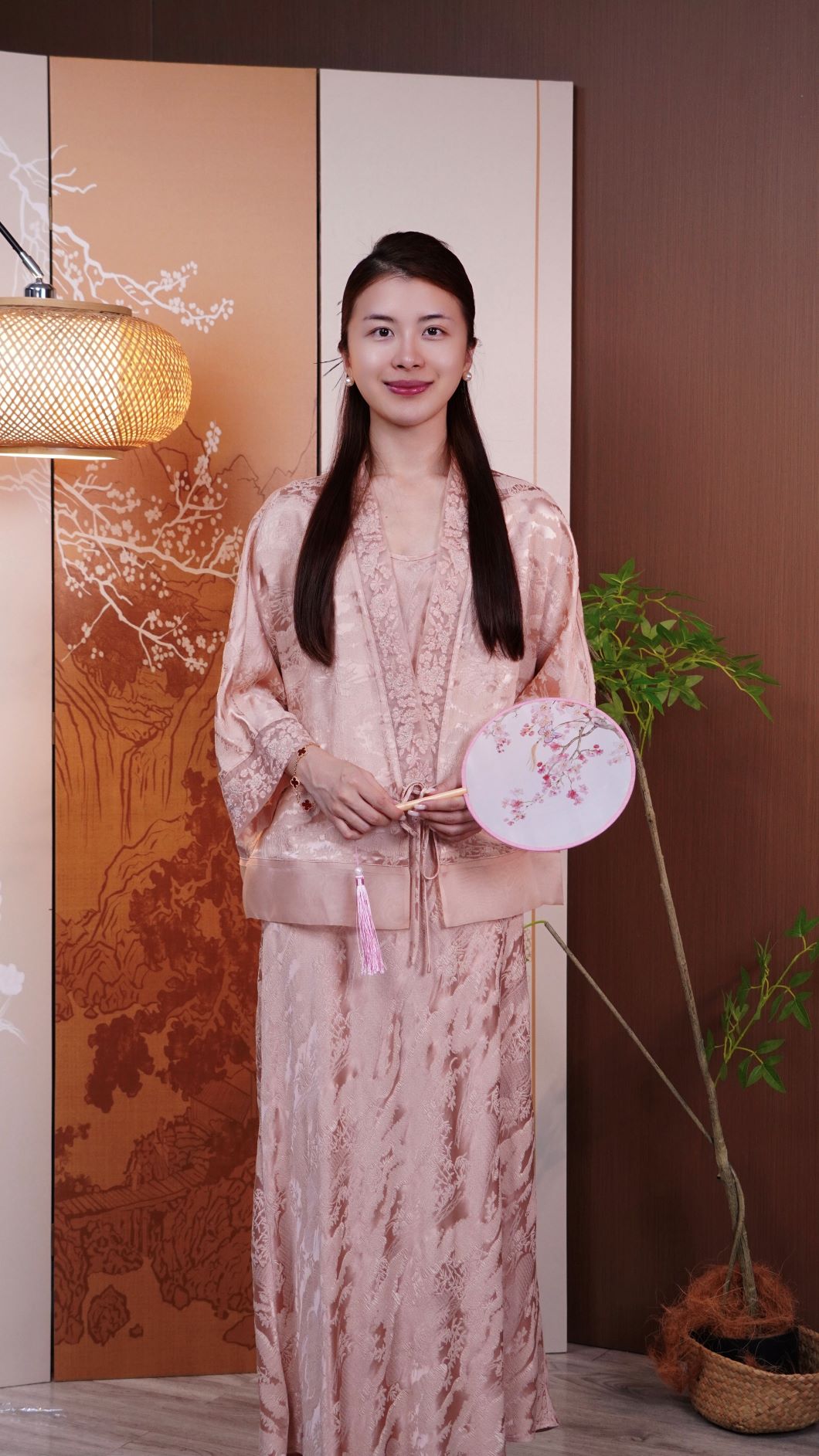 古月茗里【琼瑶织梦】新中式优雅重工刺绣国风高级感系带外套+背心连衣裙（粉色）