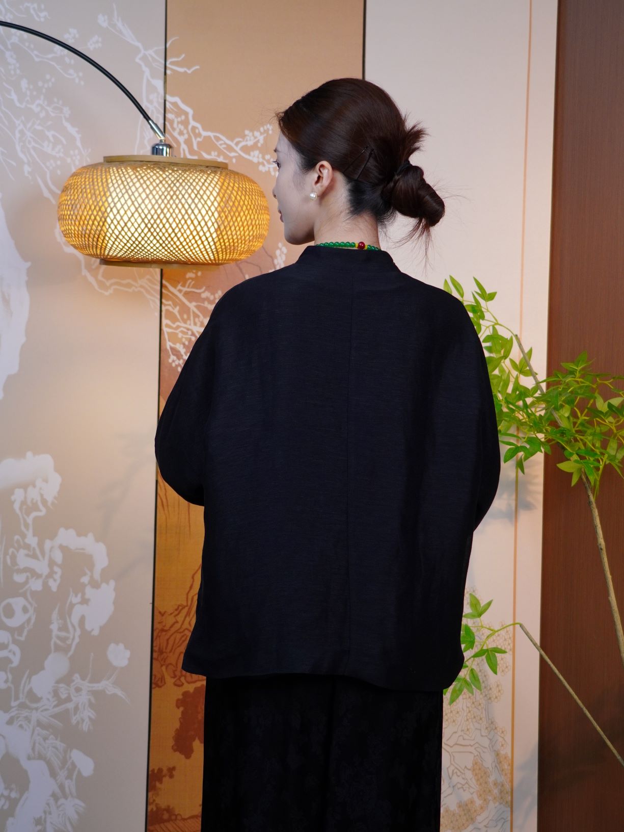古月茗里【黛麻织锦】新中式黑色亚麻绣花盘扣立领薄上衣