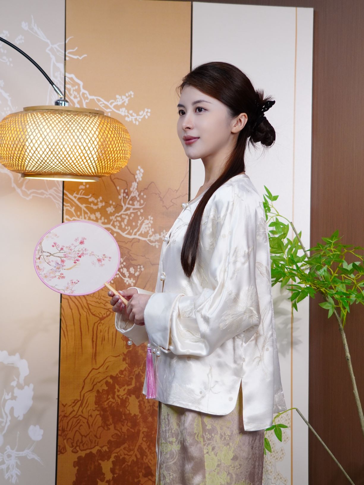 古月茗里【珠圆玉润】新中式雪白色光泽感明线提花圆领珍珠纽扣春夏款外套