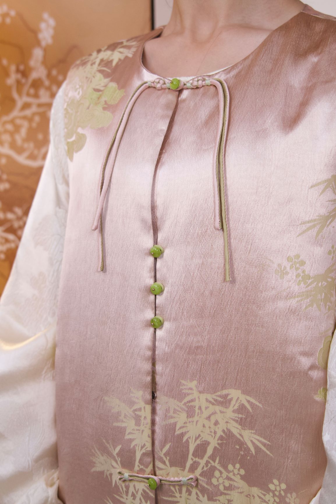 古月茗里【粉黛红颜】新中式醋酸竹林提花流苏盘扣圆领淡粉色马甲