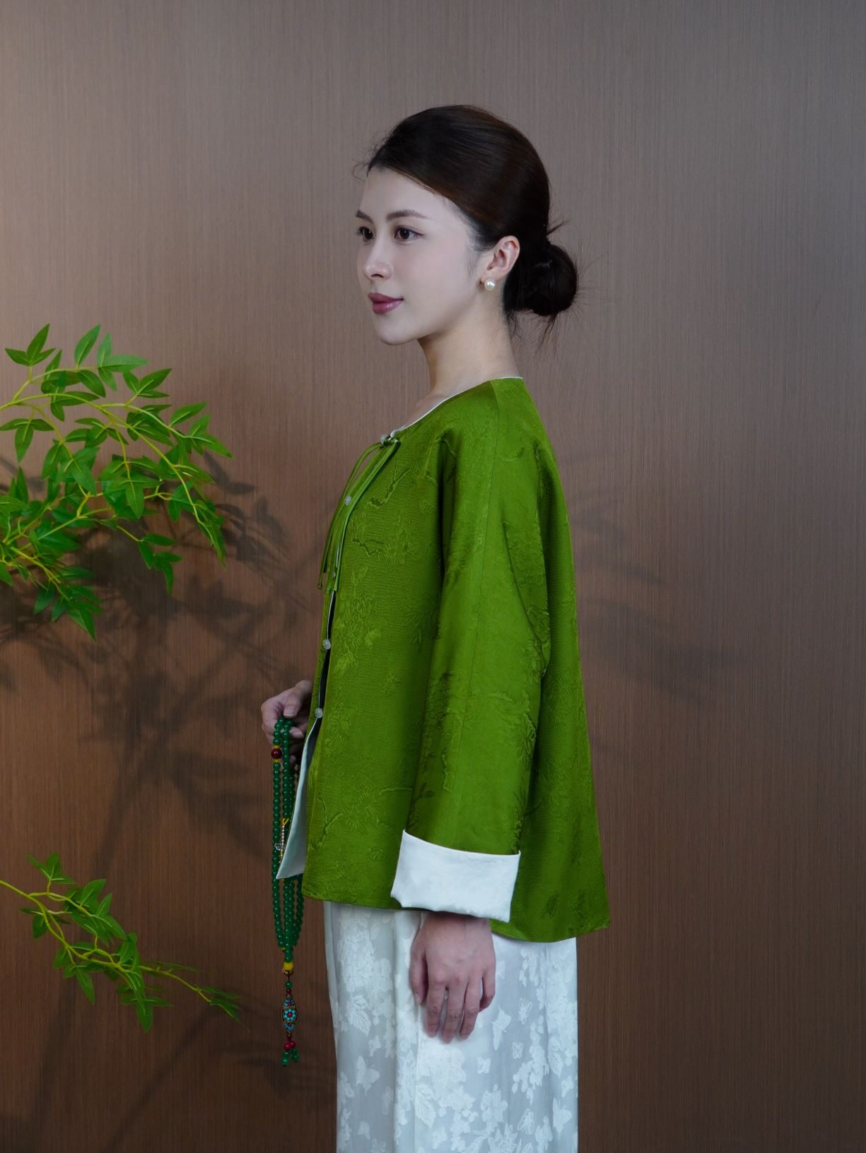 古月茗里【碧纹承衣】新中式超显白翠绿色花罗双面可穿圆领流苏盘扣九分袖外套