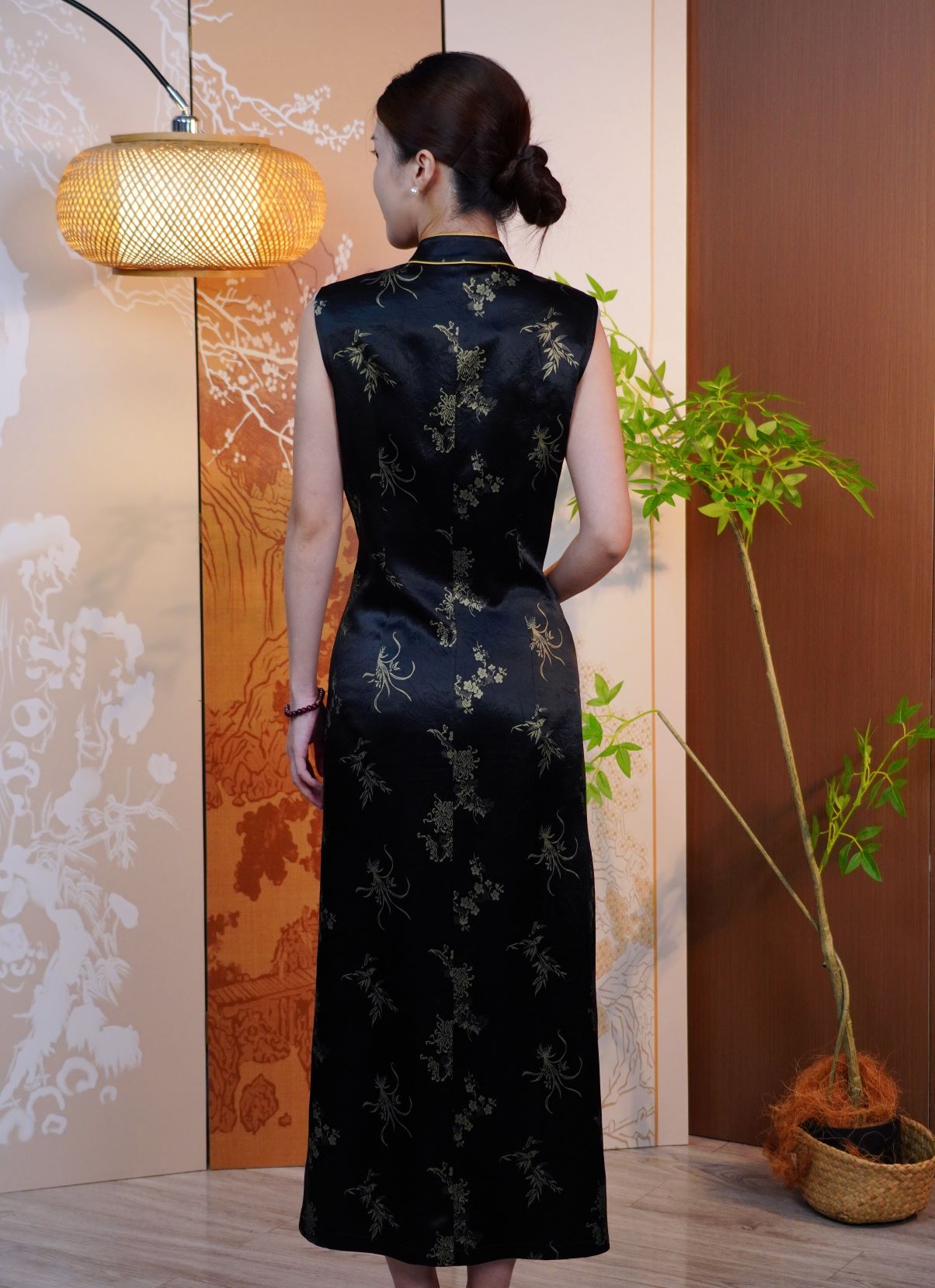 古月茗里【墨韵留白】新中式设计感黑白拼接印花手工盘扣立领下摆开叉旗袍