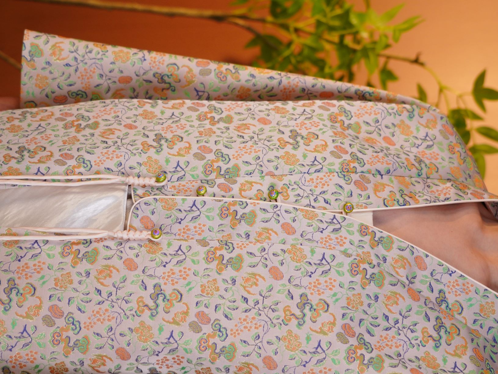 古月茗里【花蹊拾翠】新中式设计感和风宋锦下摆不规则流苏长袖外套