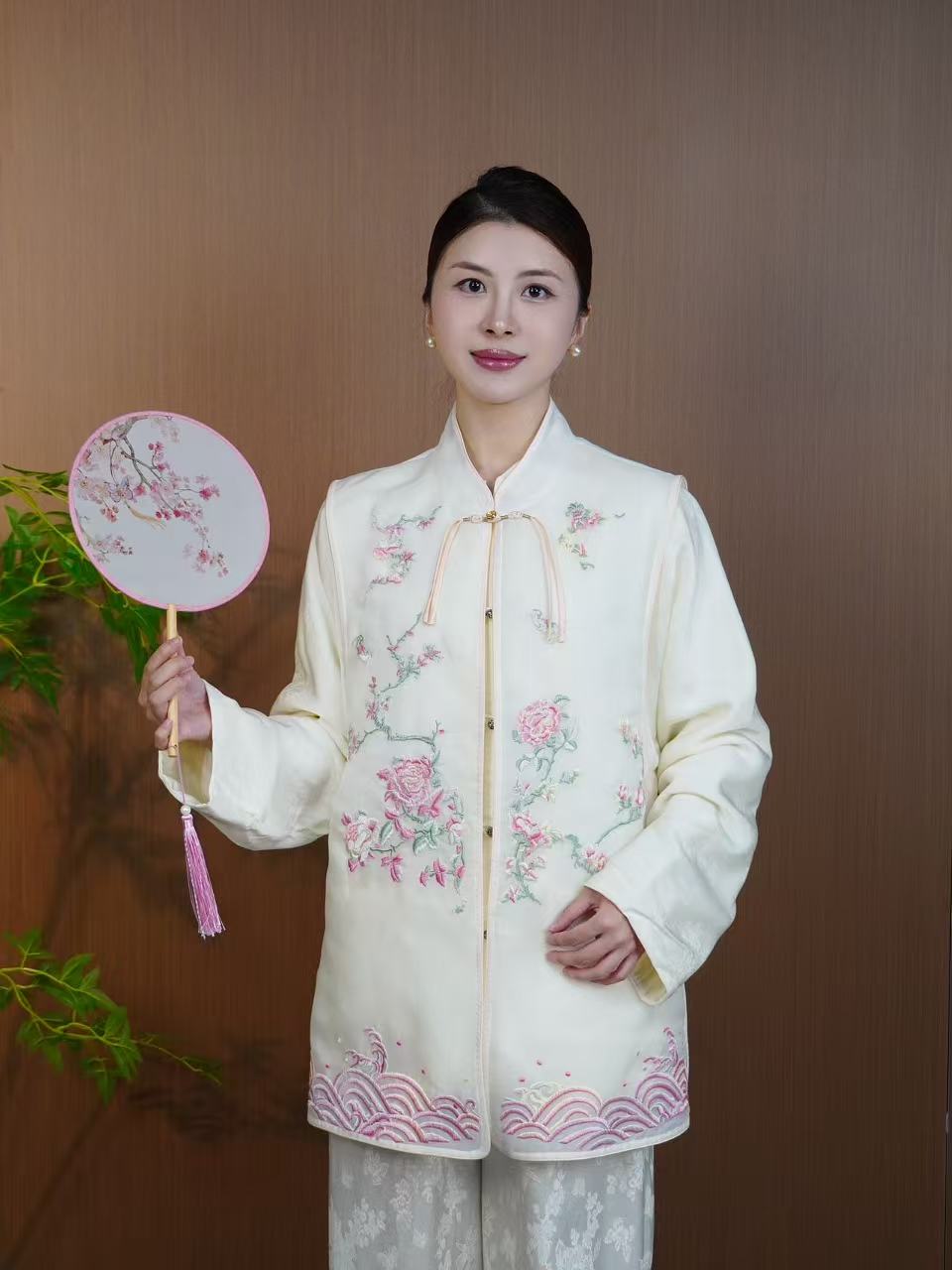 古月茗里【月白华裳】新中式白色双纱重工刺绣单扣立领叠穿马甲