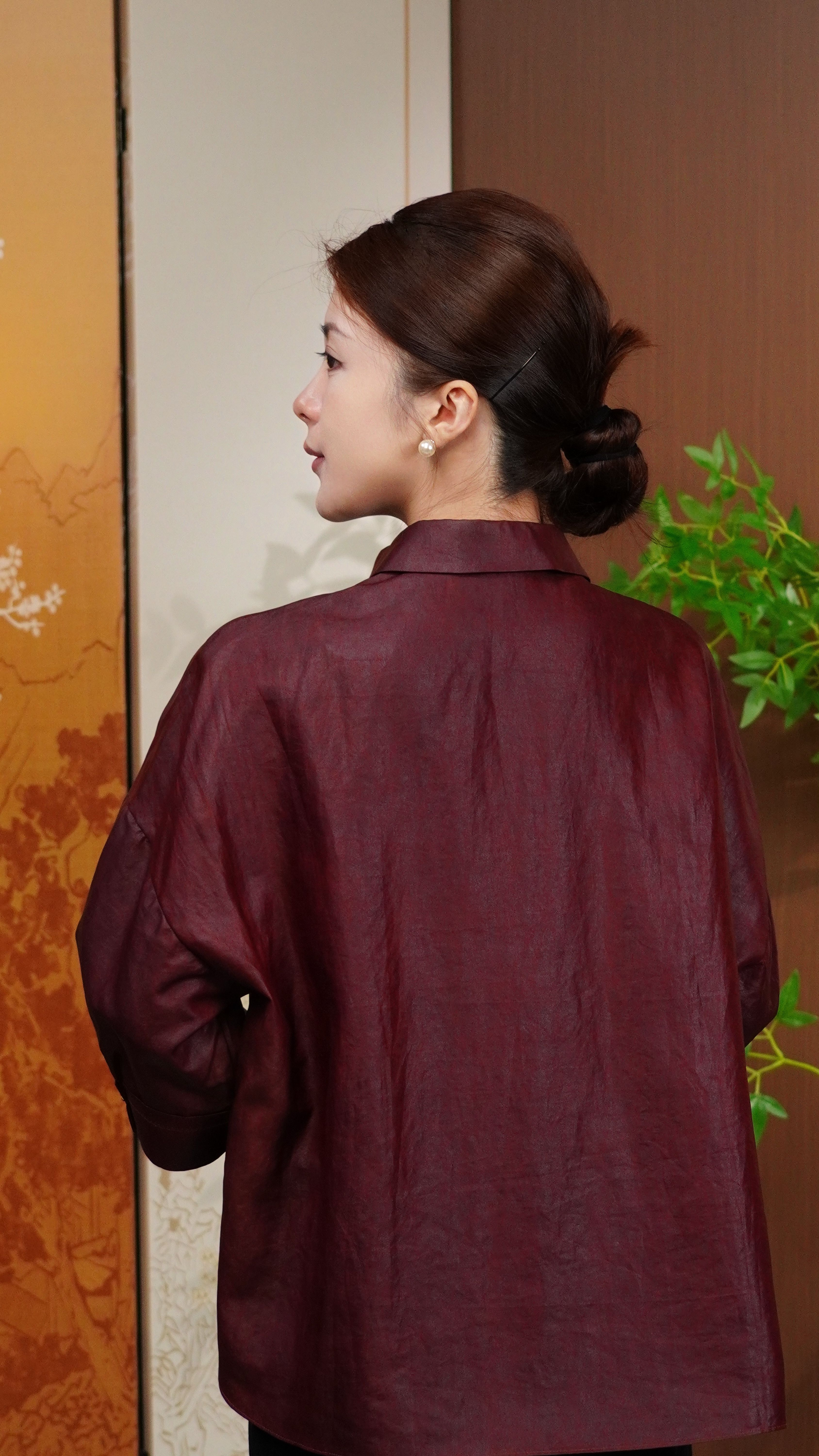 古月茗里【赤云裁纱】新中式香云纱小翻领七分袖绣花上衣