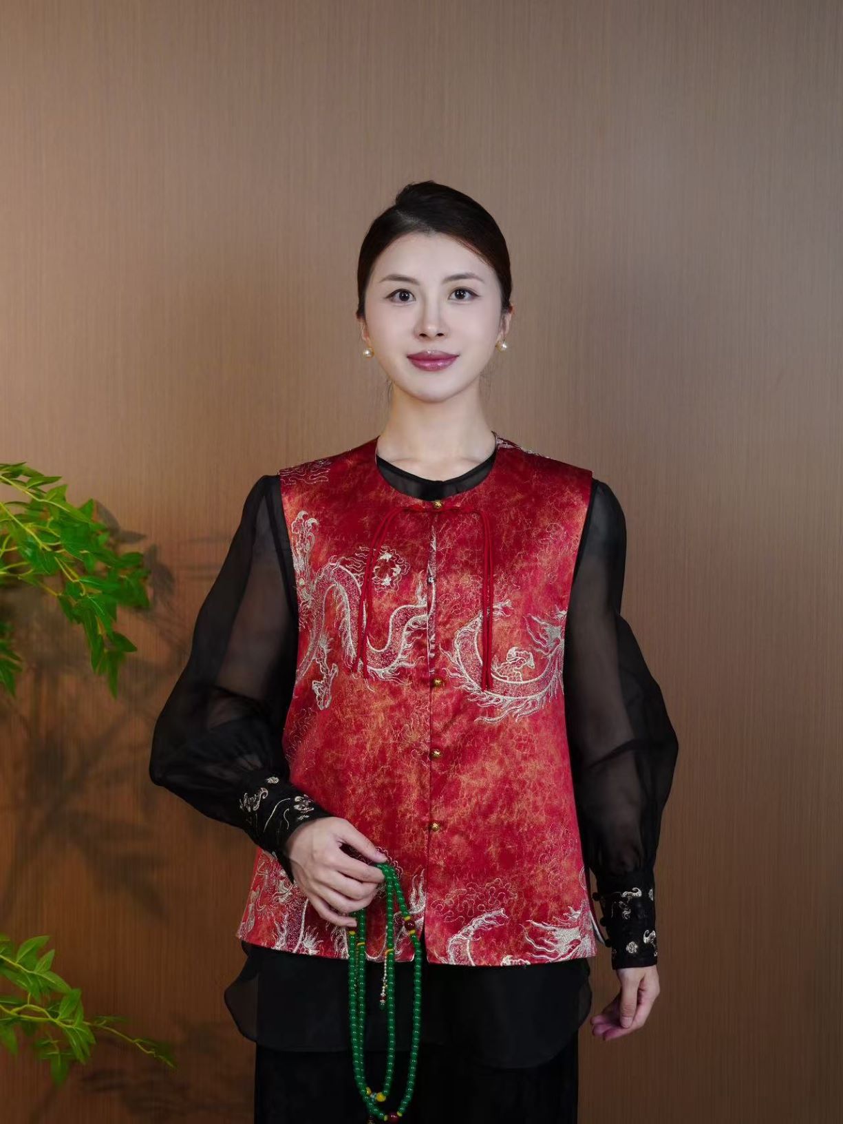 古月茗里【赤焰游龙】新中式重工游龙绣花红色流苏盘扣马甲