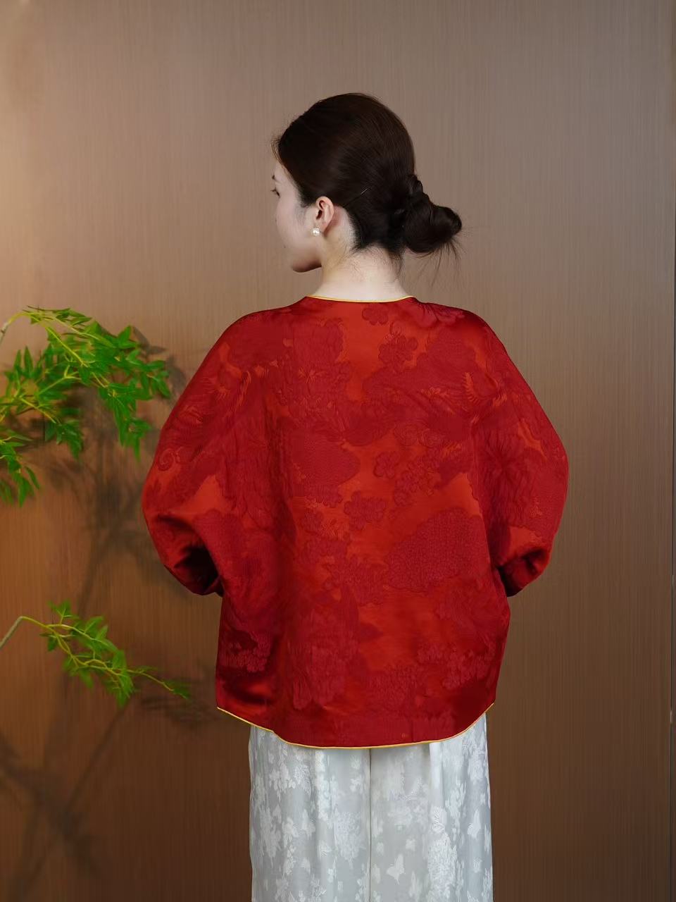 古月茗里【凤栖云裳】新中式红金色暗纹提花重工袖口刺绣流苏盘扣圆领外套
