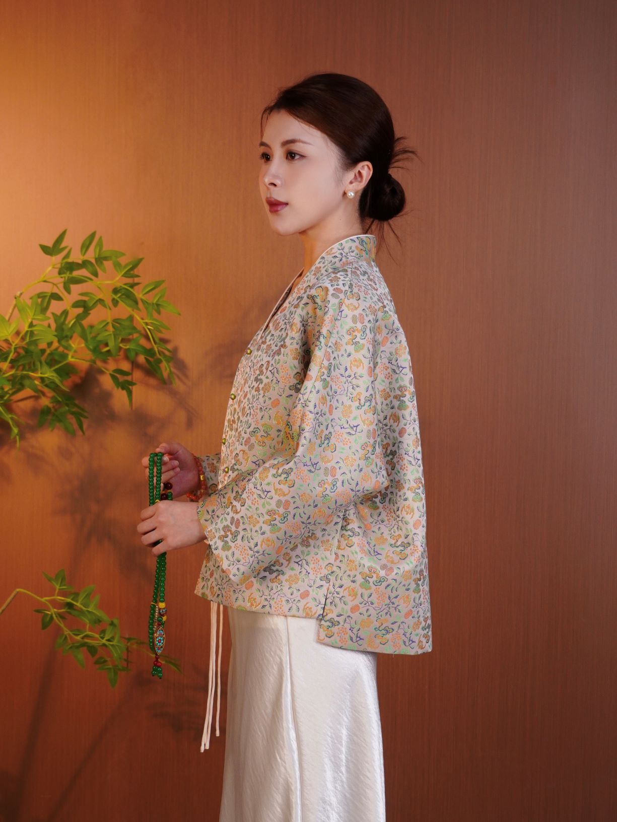 古月茗里【花蹊拾翠】新中式设计感和风宋锦下摆不规则流苏长袖外套