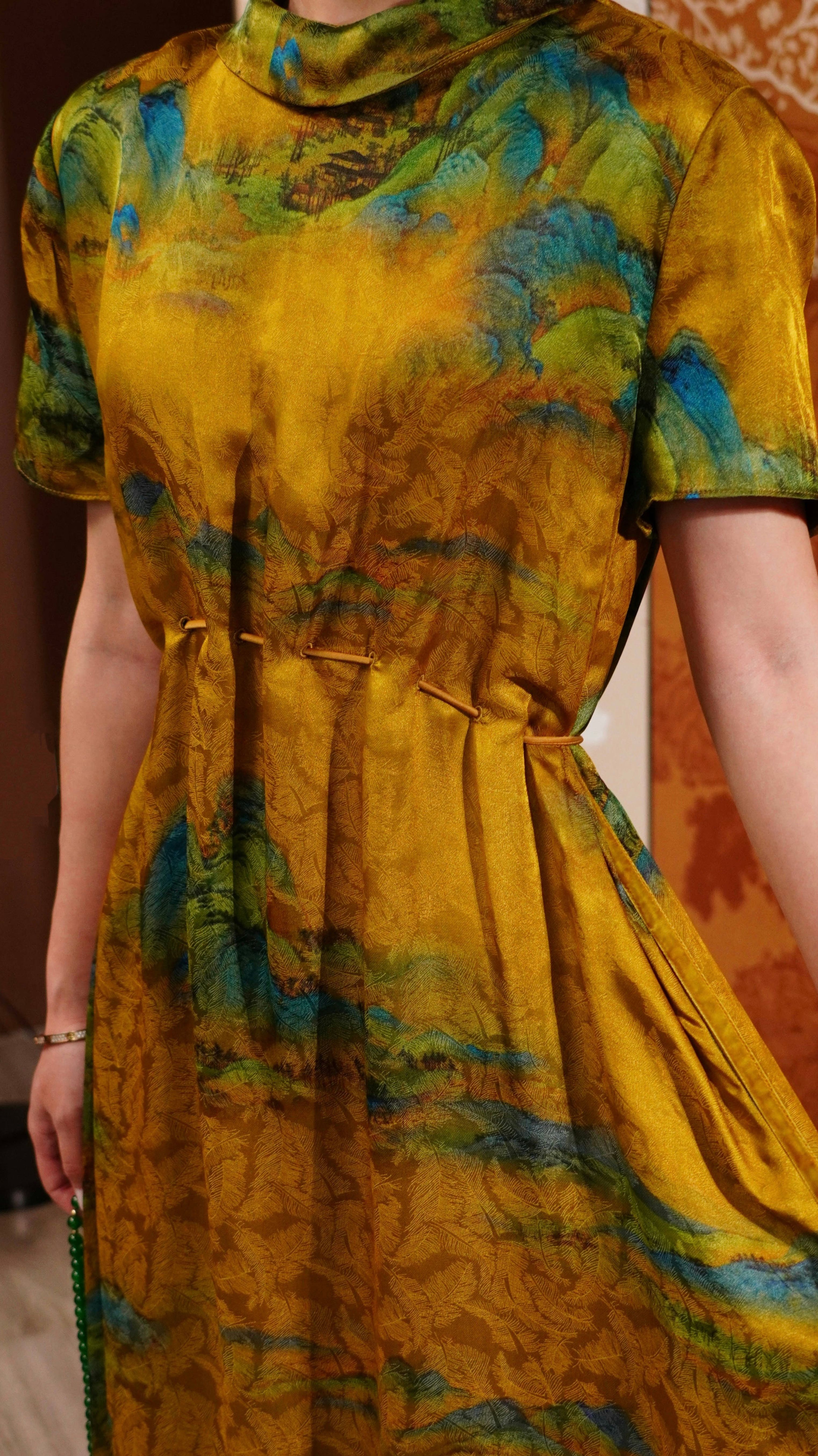 古月茗里【金銮叠翠】新中式国风山水画系带显瘦连衣裙复古长裙